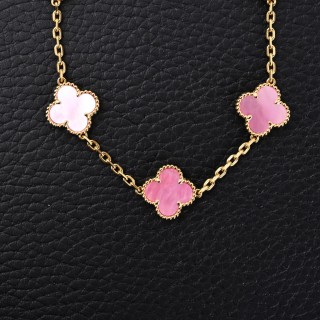 Van Cleef & Arpels Clover Pink Bracelet view 5