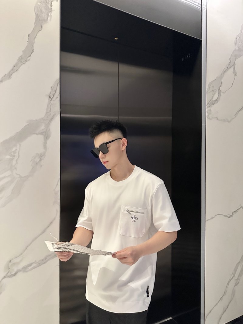 Fendi White Pocket T-Shirt with Zip Detail view
