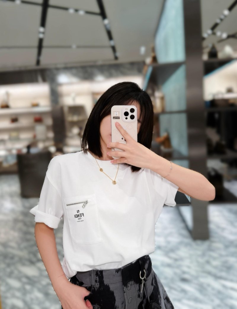Fendi White Pocket T-Shirt with Zip Detail view