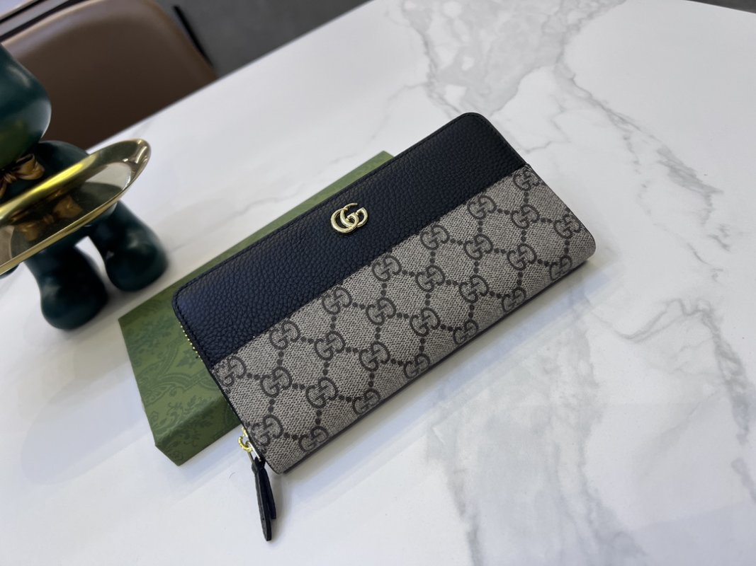 Gucci GG Canvas Zip Wallet Black Navy