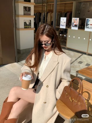 Miu Miu Shell Bag Cognac Brown Leather view 3