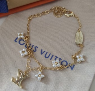 Louis Vuitton Gram Gold Monogram Floral Zirconia Bracelet view 4