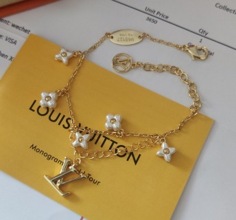 Louis Vuitton Gram Gold Monogram Floral Zirconia Bracelet view 7