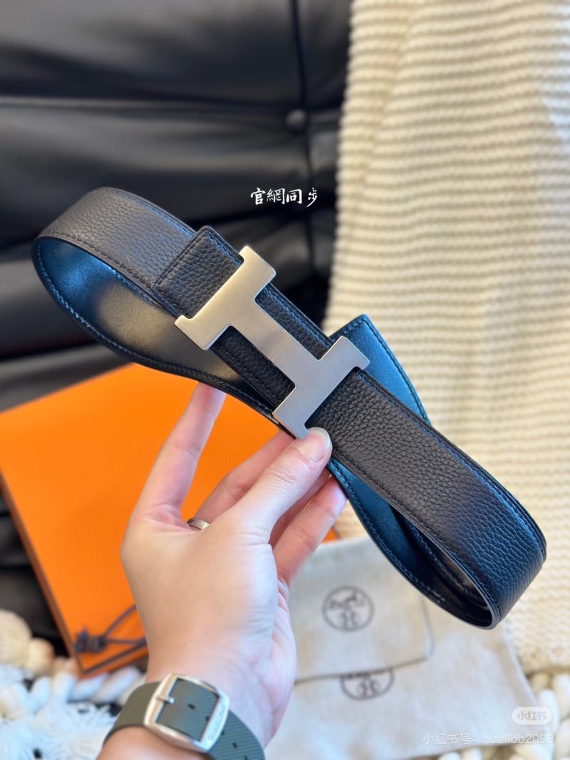 Hermès-Inspired Black Leather Belt with 3D Gancini Buckle view