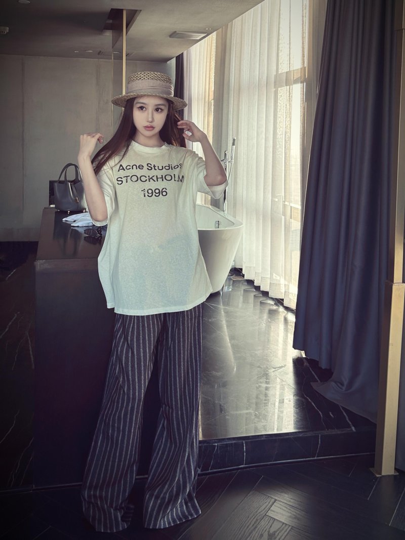 Cream Graphic Print Short Sleeve T-Shirt view