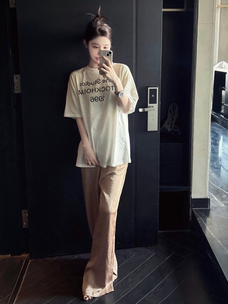 Cream Graphic Print Short Sleeve T-Shirt view