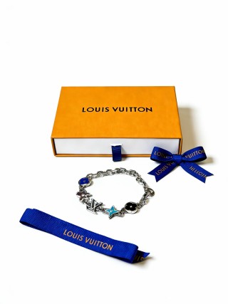 Louis Vuitton Monogram Chain Bracelet Silver Multi-colour view 8