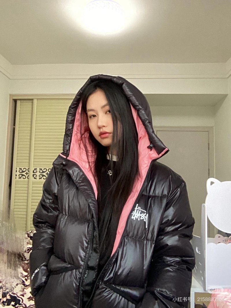 Stüssy Black Puffer Jacket with Pink Hood Lining