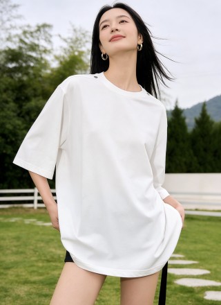 Oversized White Short Sleeve T-Shirt view 4