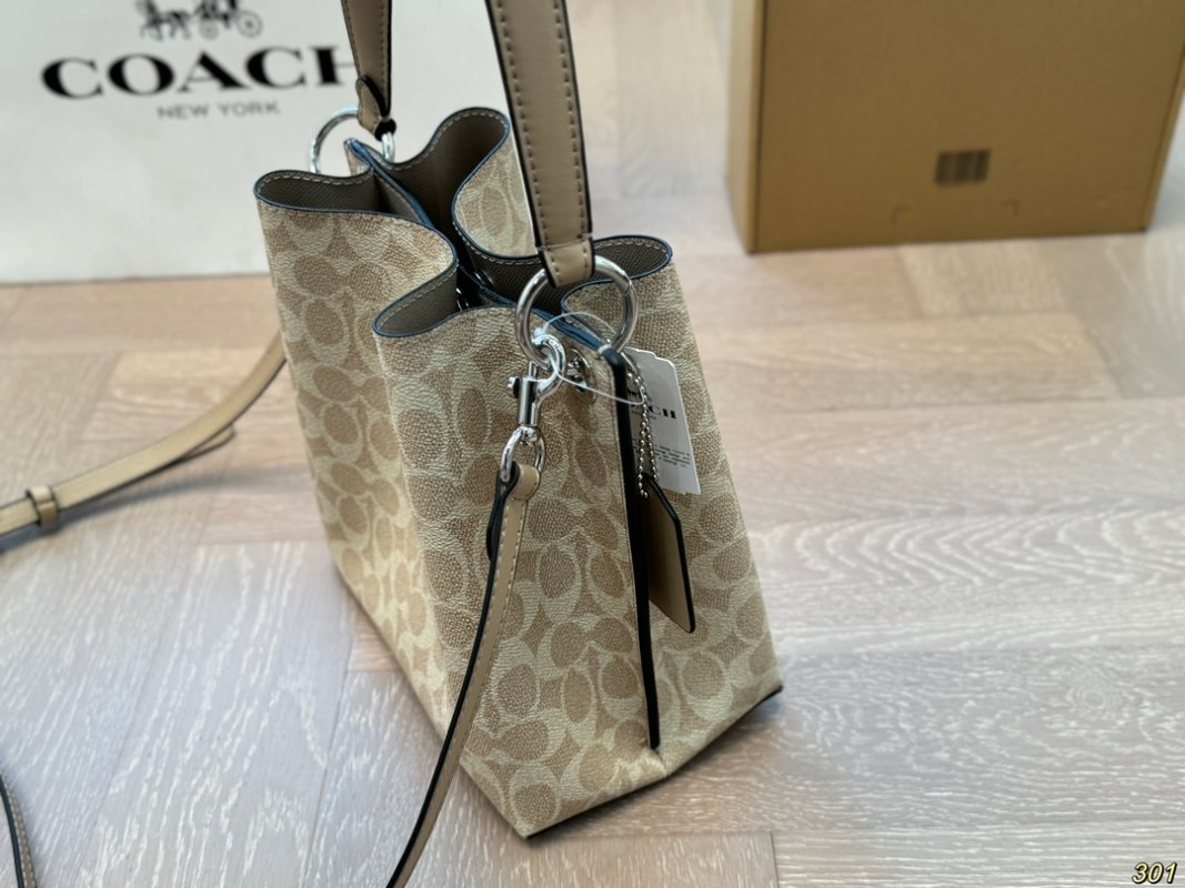 Coach Willow Bucket Bag Beige Monogram view