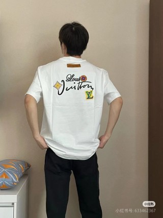 Louis Vuitton White Graphic Short Sleeve T-Shirt view 5