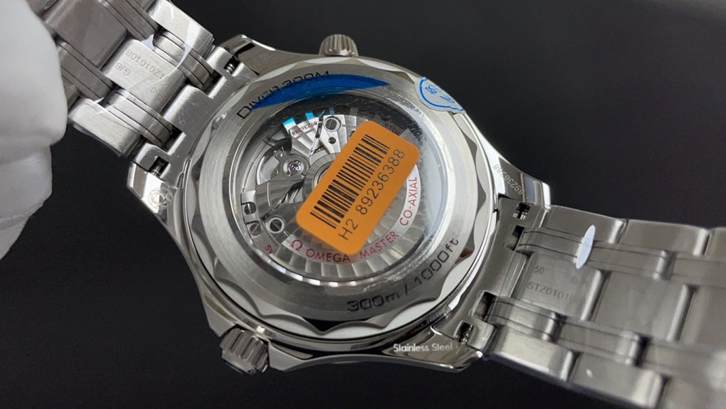 Omega Seamaster 300 White Steel Blue Dial 42mm view