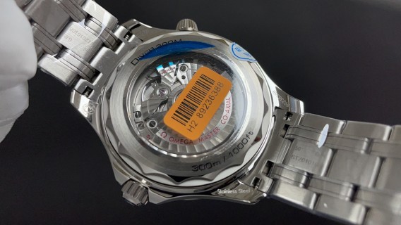 Omega Seamaster 300 White Steel Blue Dial 42mm view 6