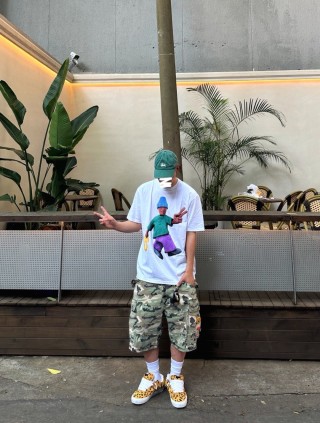 Stüssy White Graphic Cartoon T-Shirt view 9