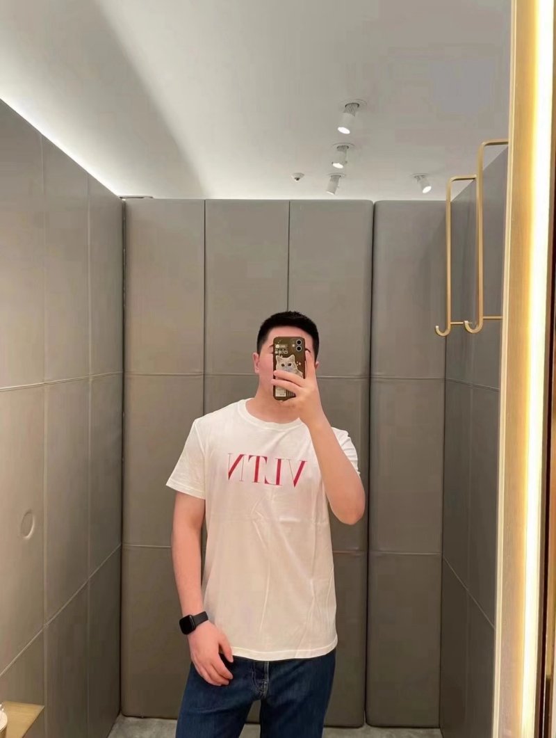 Valentino VTLV Red Logo White T-Shirt view
