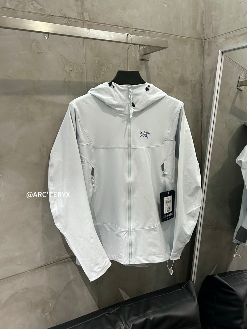 Arc'teryx Hooded Softshell Jacket White