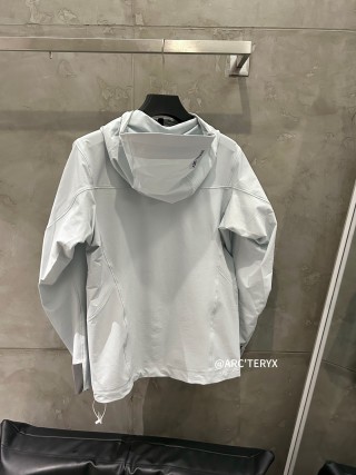 Arc'teryx Hooded Softshell Jacket White view 3