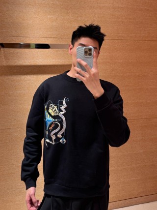 Black Dragon Embroidered Crewneck Sweatshirt