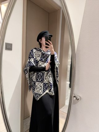 Loewe Reversible Anagram Scarf Cream & Grey view 5
