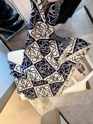 Loewe Reversible Anagram Scarf Cream & Grey view 6