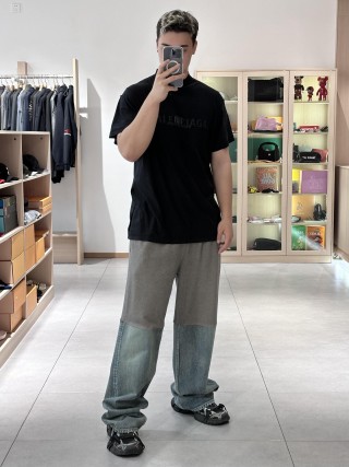 Balenciaga Black Logo T-Shirt view 9