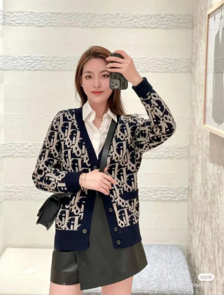 Monogram Jacquard Knit Cardigan – Navy & Cream view 2