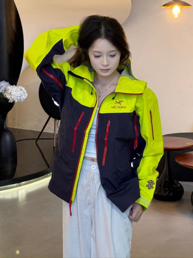 Arc'teryx Neon Yellow & Navy Colorblock Softshell Jacket