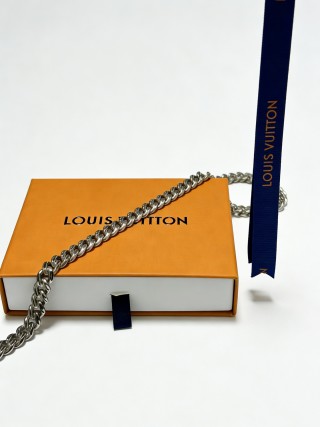 Louis Vuitton Silver Chunky Chain Necklace view 4