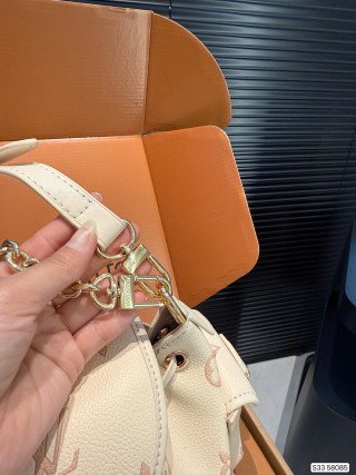 Louis Vuitton Monogram Canvas Shoulder Bag Cream view 8