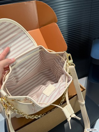 Louis Vuitton Monogram Canvas Shoulder Bag Cream view 9