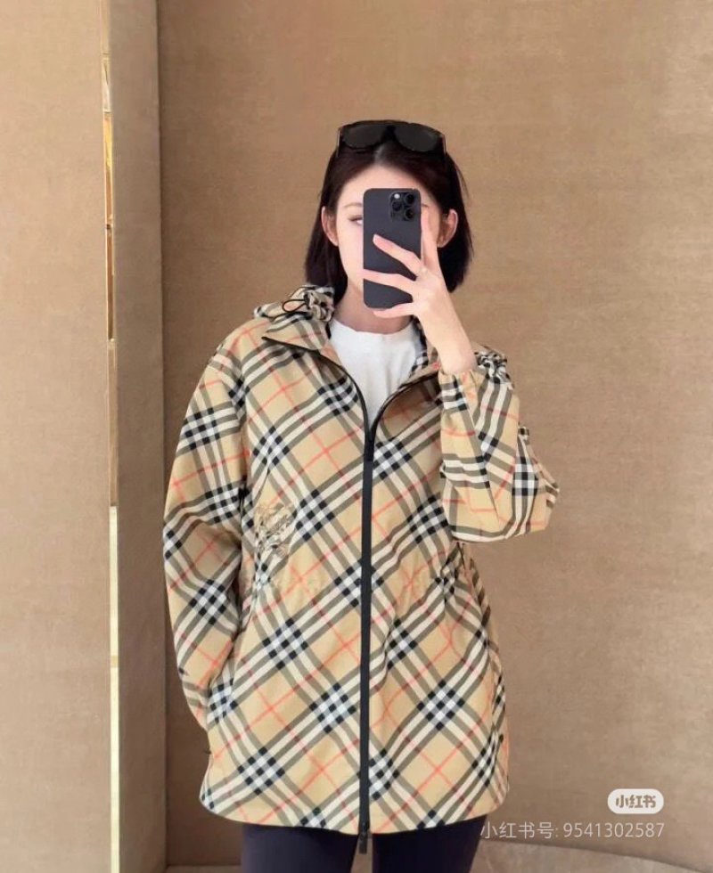 Burberry Check Hooded Windbreaker Jacket Beige