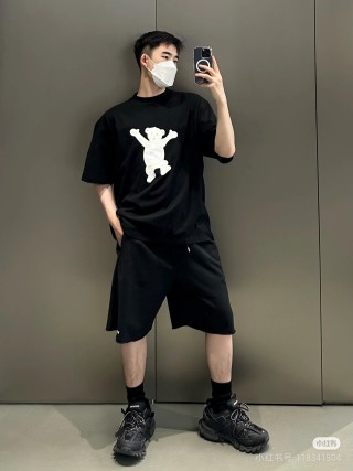 We11 Done Black Bear Flocked Print T-Shirt view 2