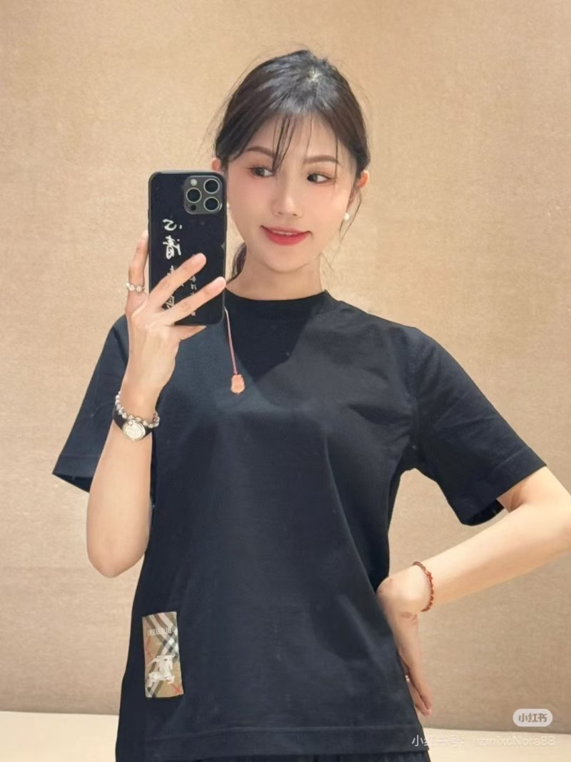 Burberry Black T-Shirt with Nova Check Pocket Detail view