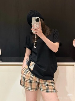 Burberry Black T-Shirt with Nova Check Pocket Detail view 3