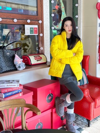 Bright Yellow Puffer Down Jacket – Winter Warmth view 5