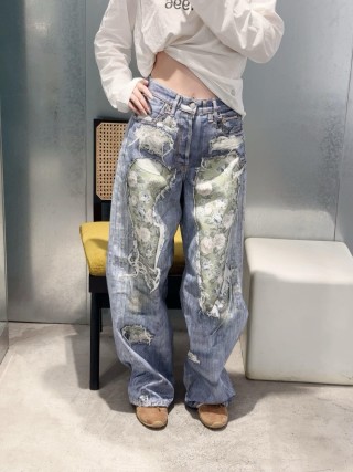 Light Blue Distressed Wide-Leg Jeans with Ripped Details view 3