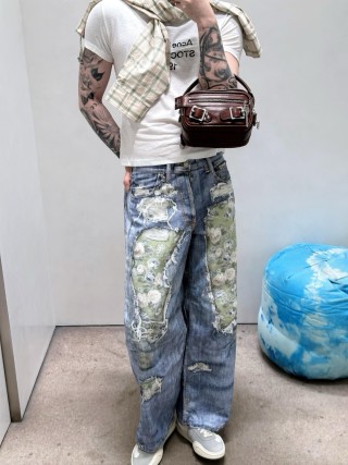 Light Blue Distressed Wide-Leg Jeans with Ripped Details view 6
