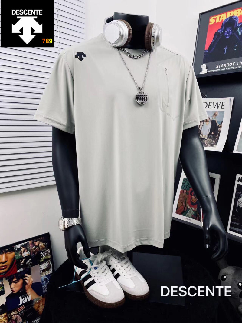 Descente 3D Embossed Ice Silk Casual Short Sleeve T-Shirt White