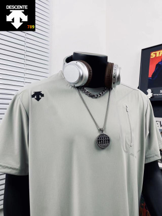 Descente 3D Embossed Ice Silk Casual Short Sleeve T-Shirt White view 8