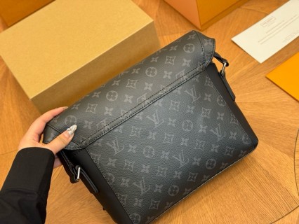 Louis Vuitton Voyager Messenger Bag - Monogram Black view 8