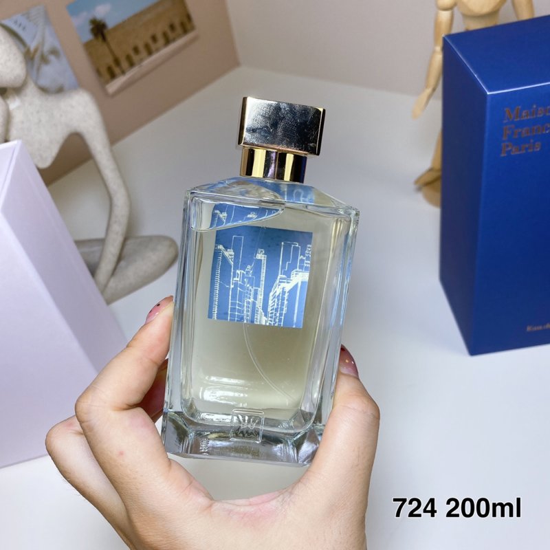 Maison Francis Kurkdjian 724 Eau de Parfum 300ml view