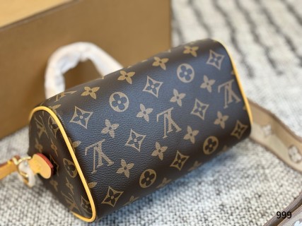 Louis Vuitton Speedy 20 Monogram Canvas Handbag view 7