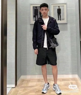 Stone Island Black Lightweight Hooded Jacket view 8