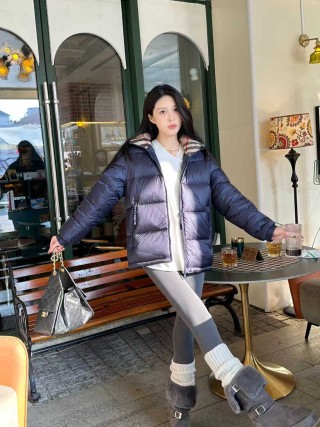 Purple & Black Colorblock Puffer Down Jacket view 3