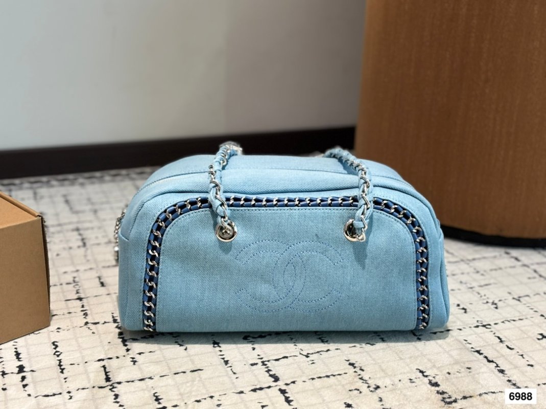 Chanel 24SS Camera Bag Light Blue