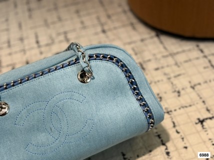 Chanel 24SS Camera Bag Light Blue view 2