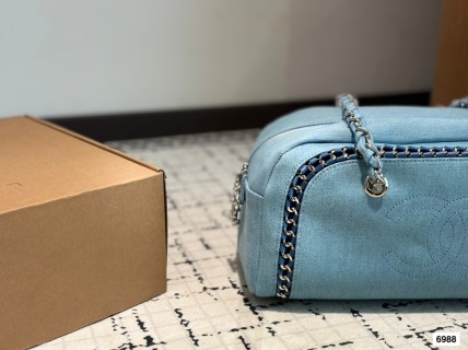Chanel 24SS Camera Bag Light Blue view 3