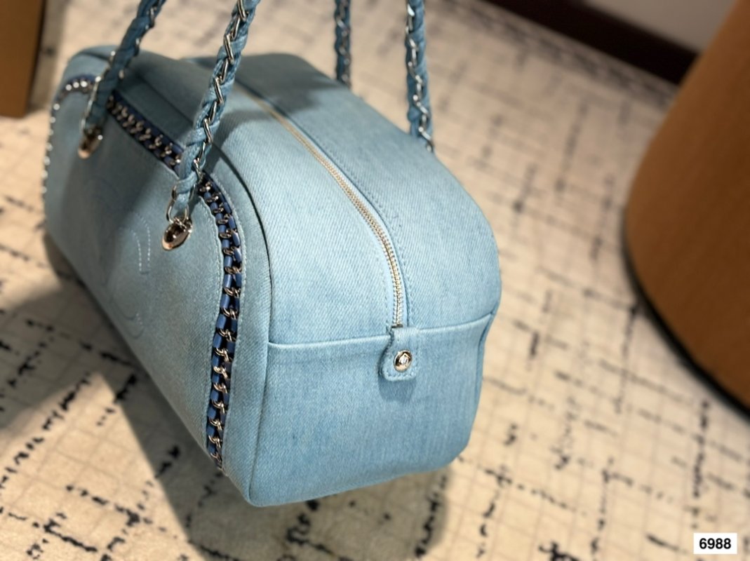 Chanel 24SS Camera Bag Light Blue view
