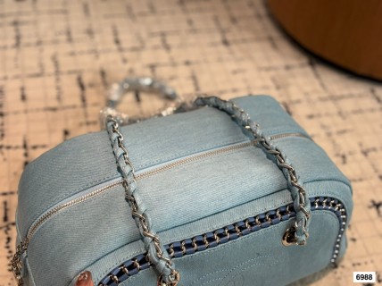 Chanel 24SS Camera Bag Light Blue view 7