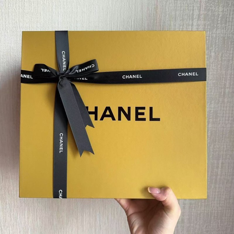 Chanel Camellia Skincare Whitening Gift Set 5-Piece